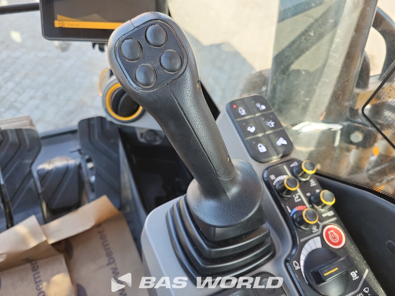 Other : JCB 220 XL 4F Pelle sur chenilles