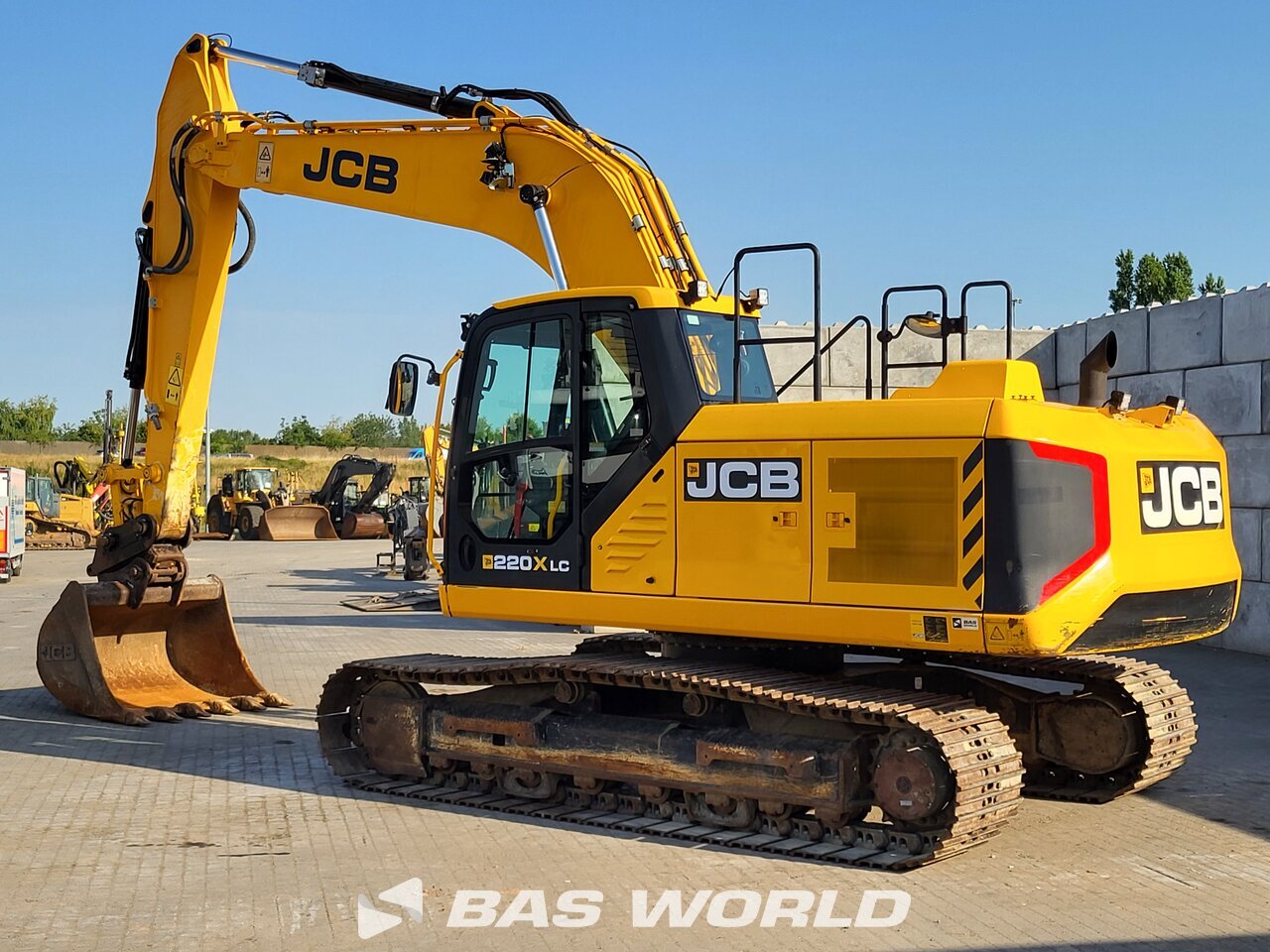 Other : JCB 220 XL 4F Pelle sur chenilles