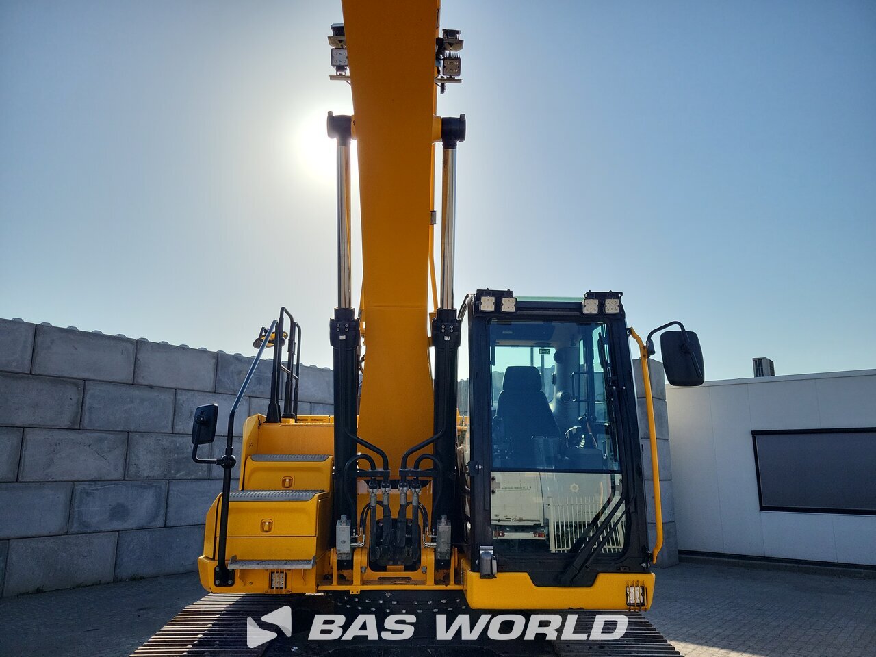 Other : JCB 220 XL 4F Pelle sur chenilles
