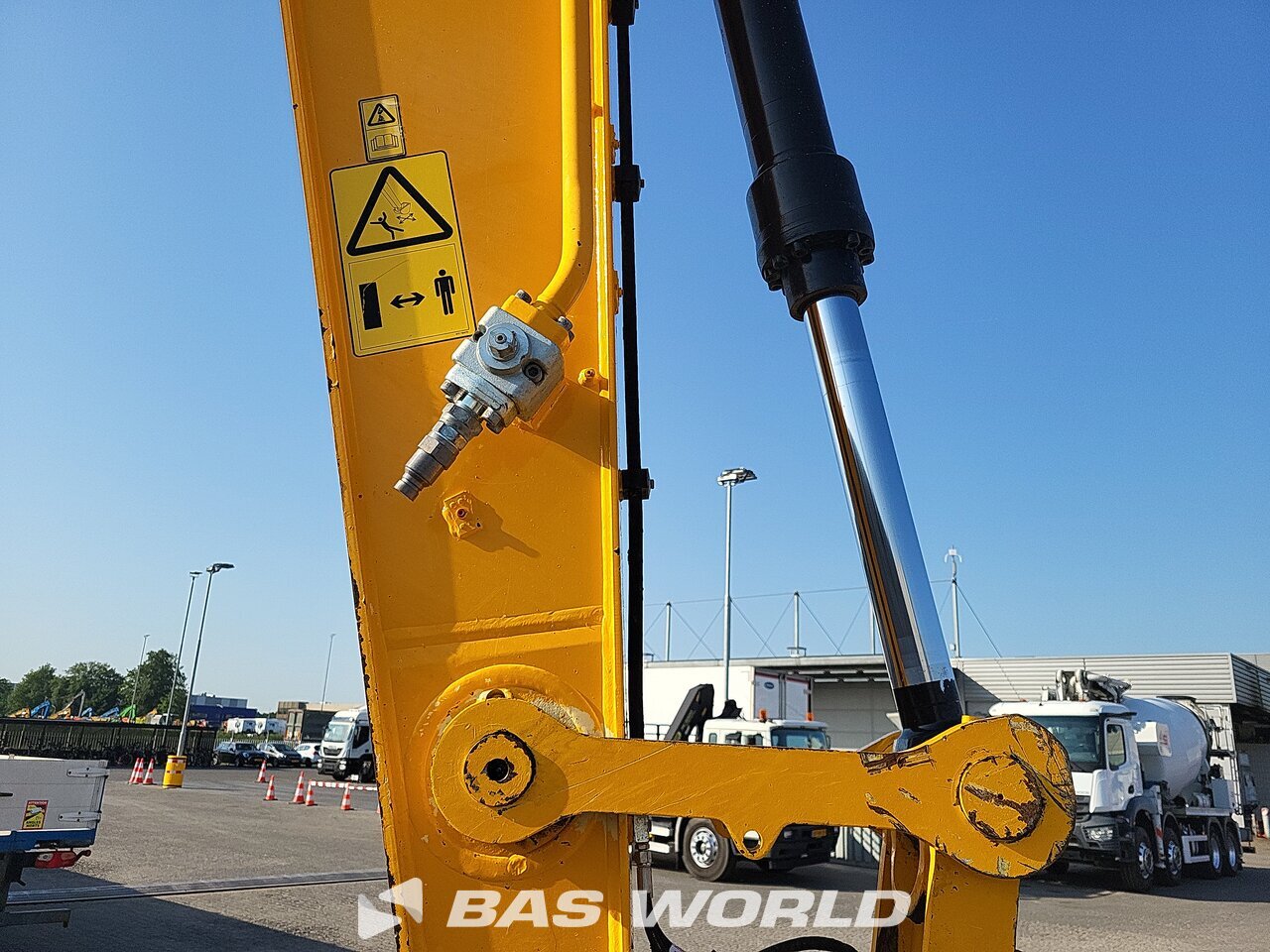 Other : JCB 220 XL 4F Pelle sur chenilles