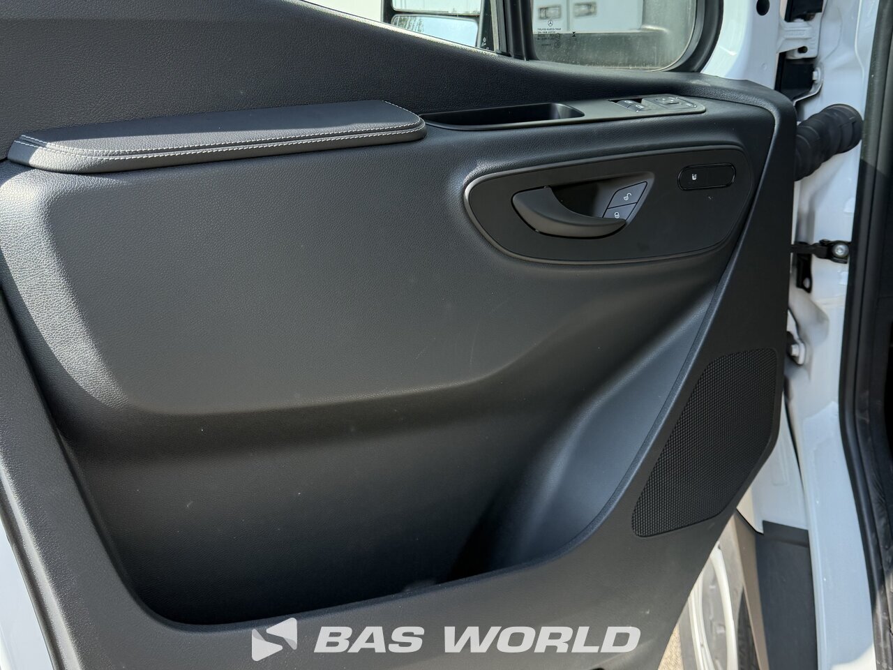 Other : Mercedes Sprinter 317 CDI Otvoreno