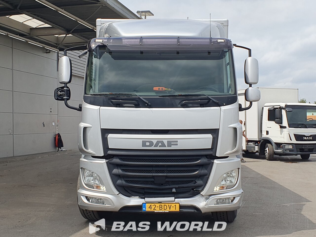 Other : DAF CF 330 6X2 Carrosseries fourgons
