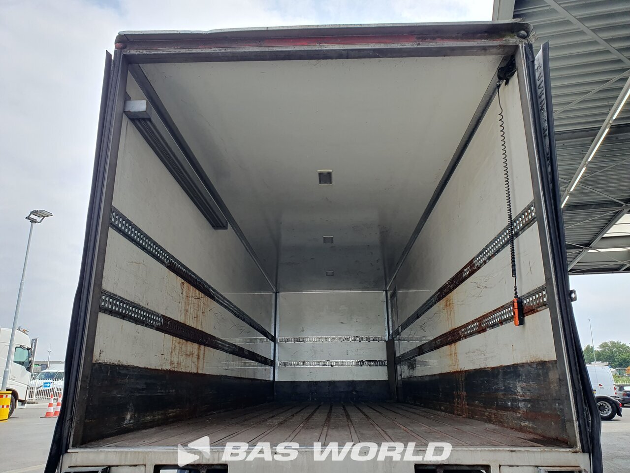 Other : DAF CF 330 6X2 Carrosseries fourgons
