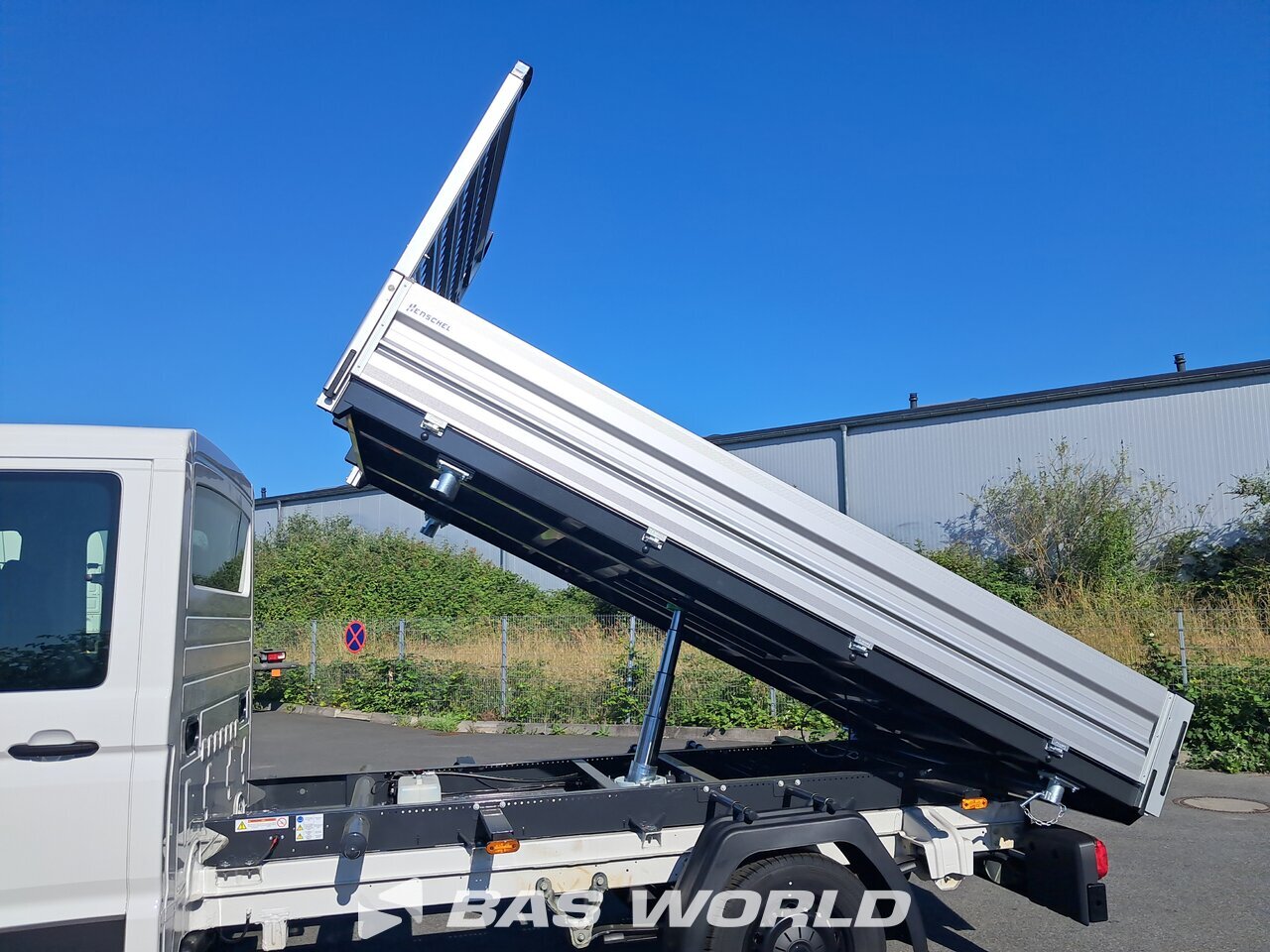 Superstructure : MAN TGE 3.180 Benne
