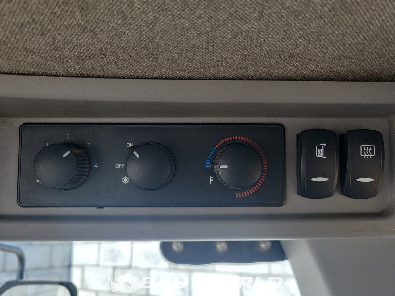 Other : Case 821 G Chargeuse sur pneus