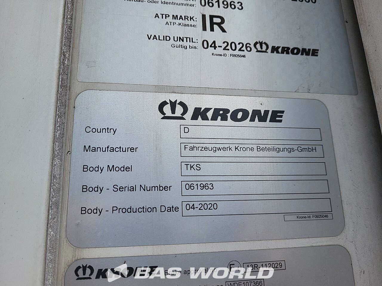 Other : Krone Carrier Vector 1550 مقطورة شبه مبردة