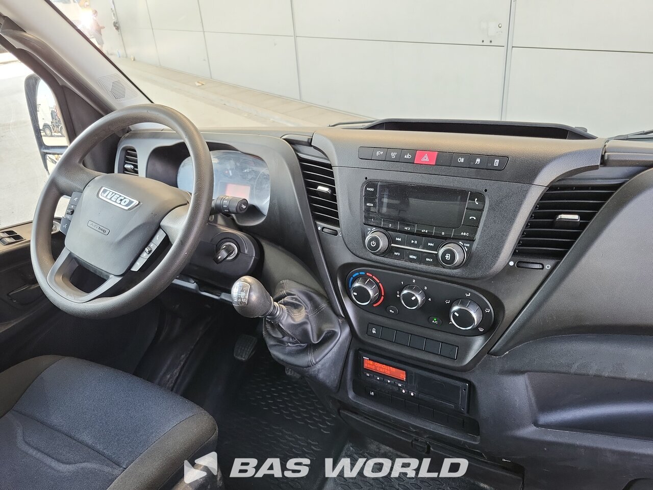 Other : Iveco Daily 72C18 Ouvert