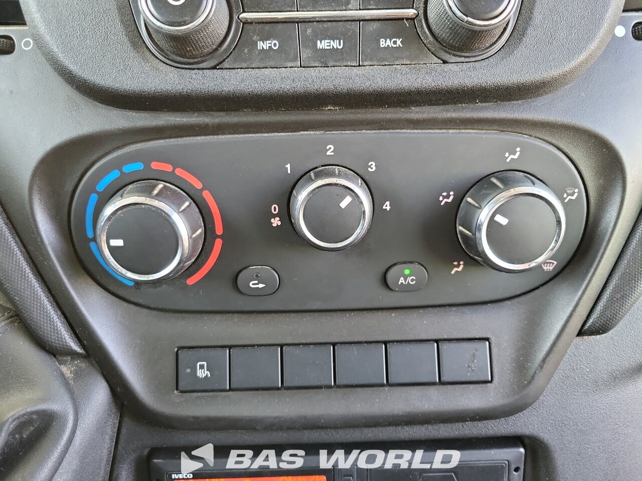 Other : Iveco Daily 72C18 Ouvert