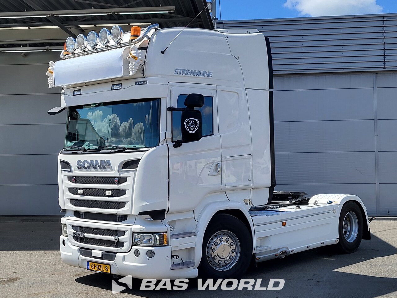 Front left : Scania R730 4X2 Tracteur routier