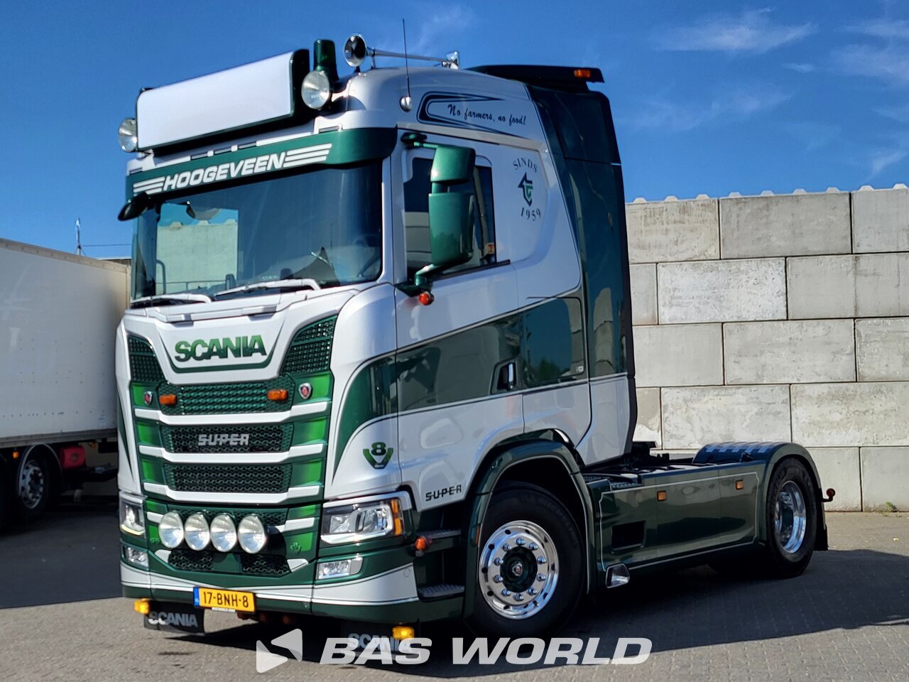 Front left : Scania S520 4X2 Tracteur routier