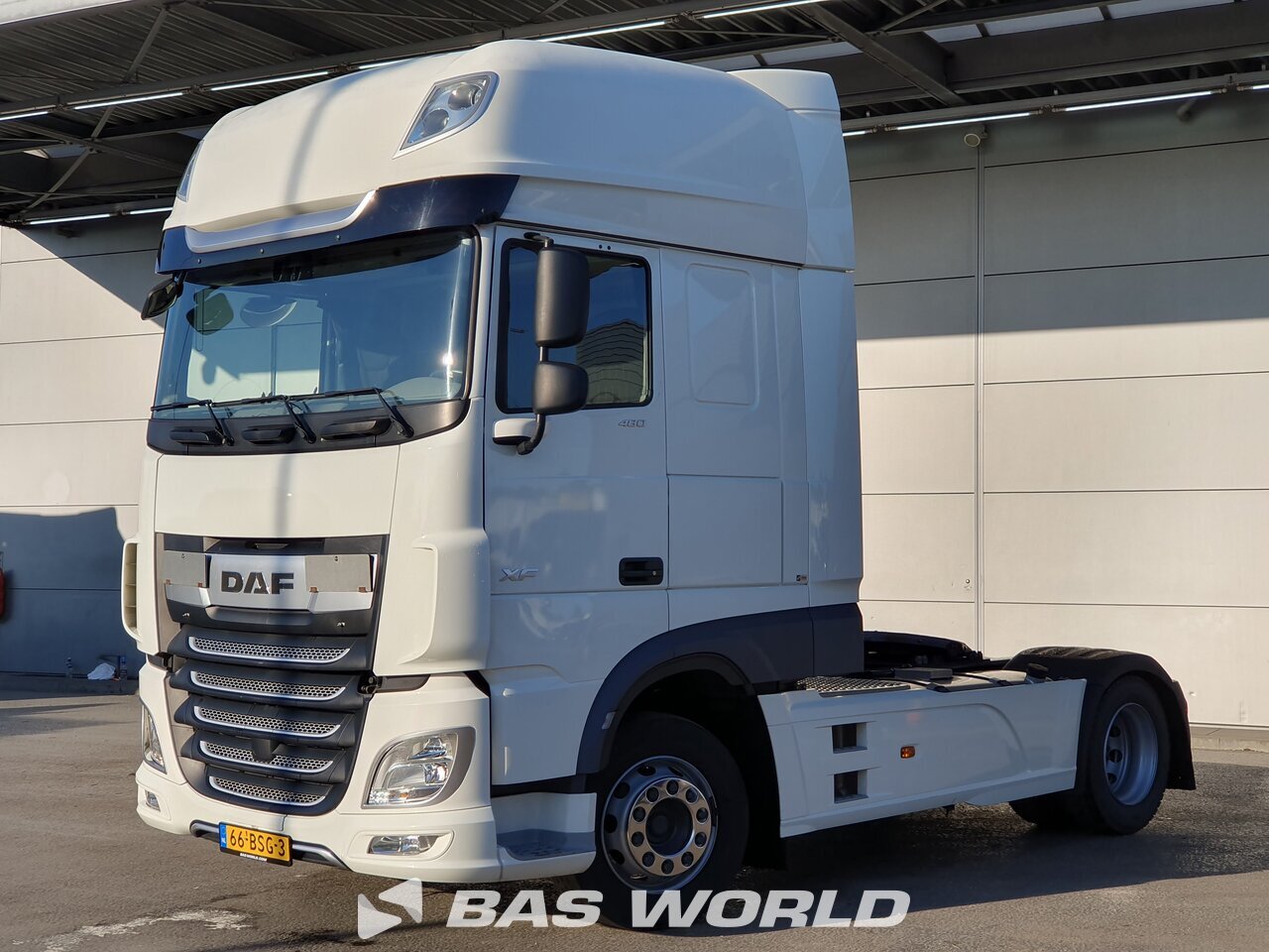 Front left : DAF XF 480 4X2 Tracteur routier