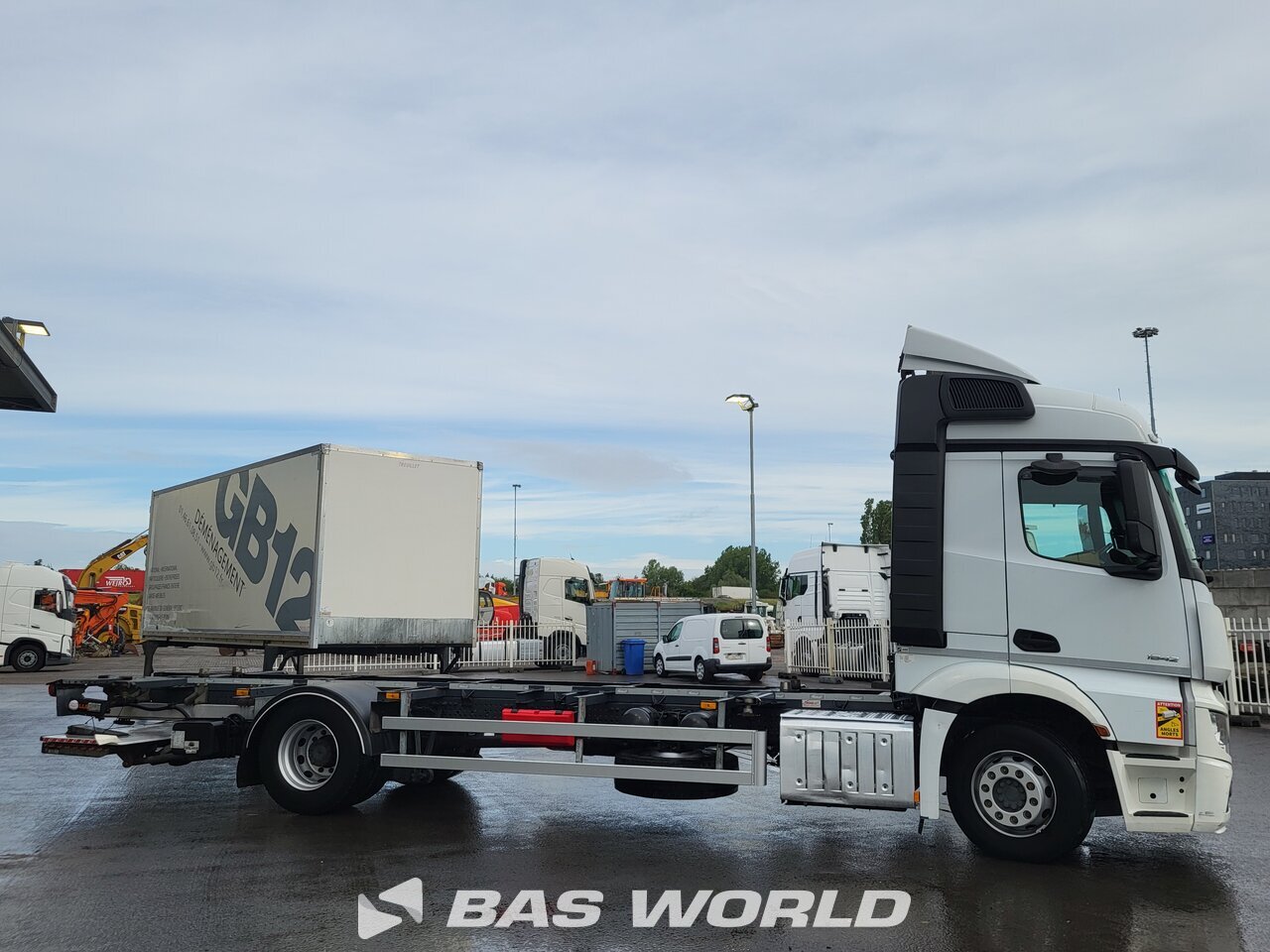 Other : Mercedes Actros 1842 شاحنات الحاويات