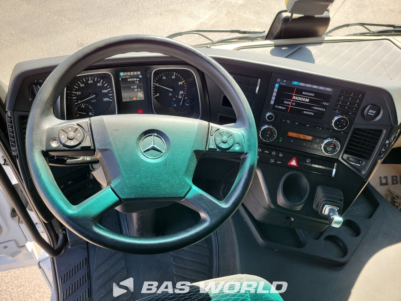 Other : Mercedes Actros 1842 4X2 Trouillet Camion à Caisse Mobile