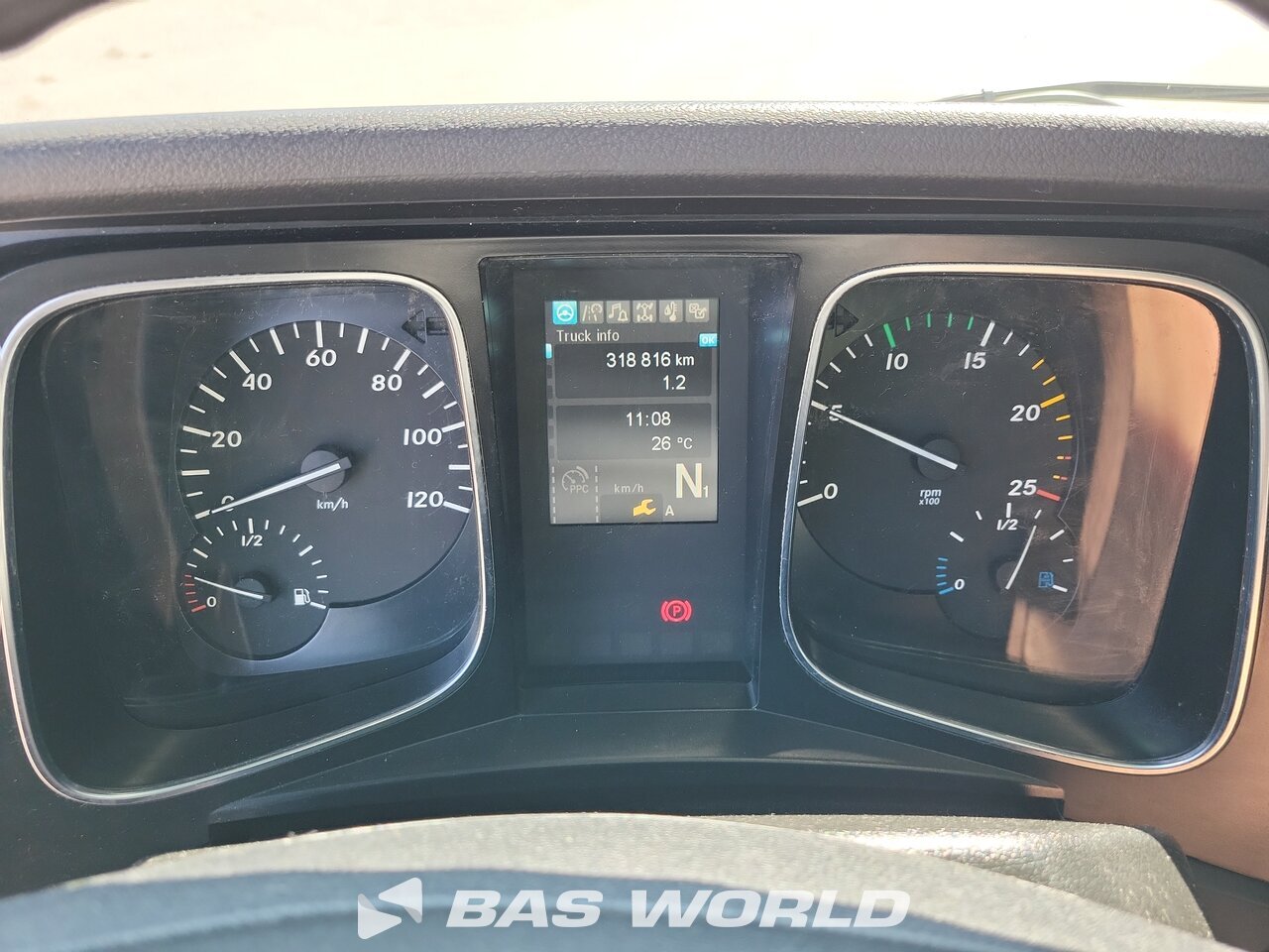 Other : Mercedes Actros 1842 4X2 Trouillet Camion à Caisse Mobile