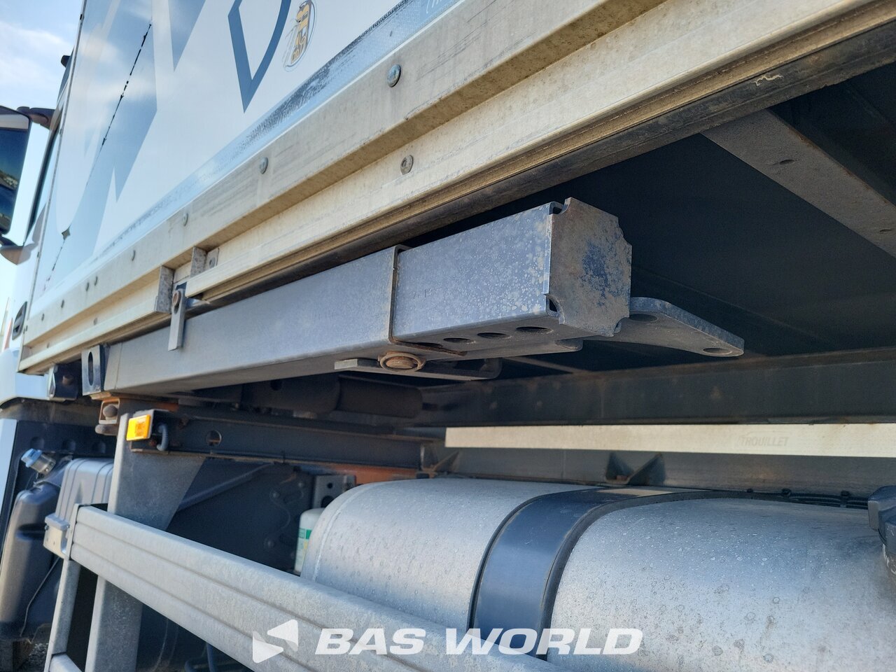 Other : Mercedes Actros 1842 4X2 Trouillet Camion à Caisse Mobile