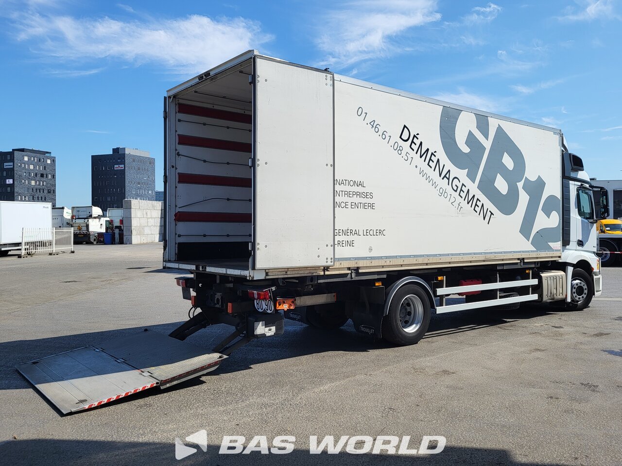 Other : Mercedes Actros 1842 4X2 Trouillet Camion à Caisse Mobile