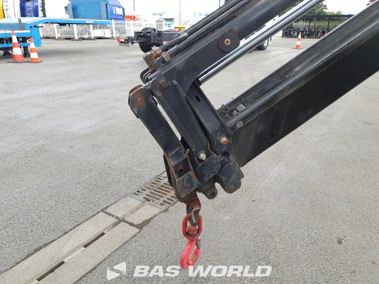 Other : Scania P420 8X4 Camion plateaux
