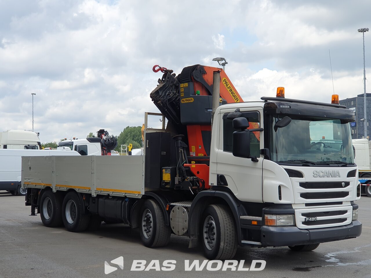 Other : Scania P420 8X4 Camion plateaux