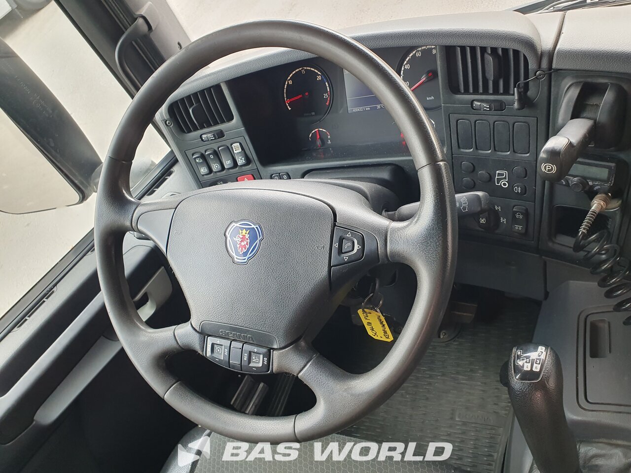Other : Scania P420 8X4 Camion plateaux