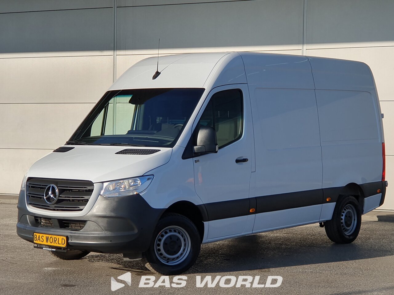 Front left : Mercedes Sprinter 319 CDI Fourgons utilitaires