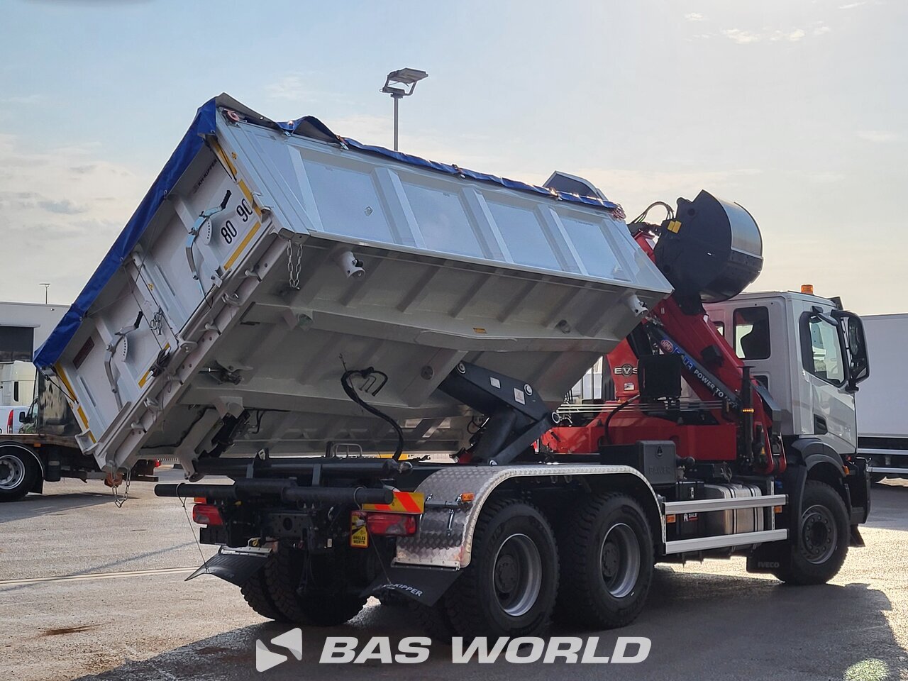 Other : Iveco X-Way 480 Camión Volquete