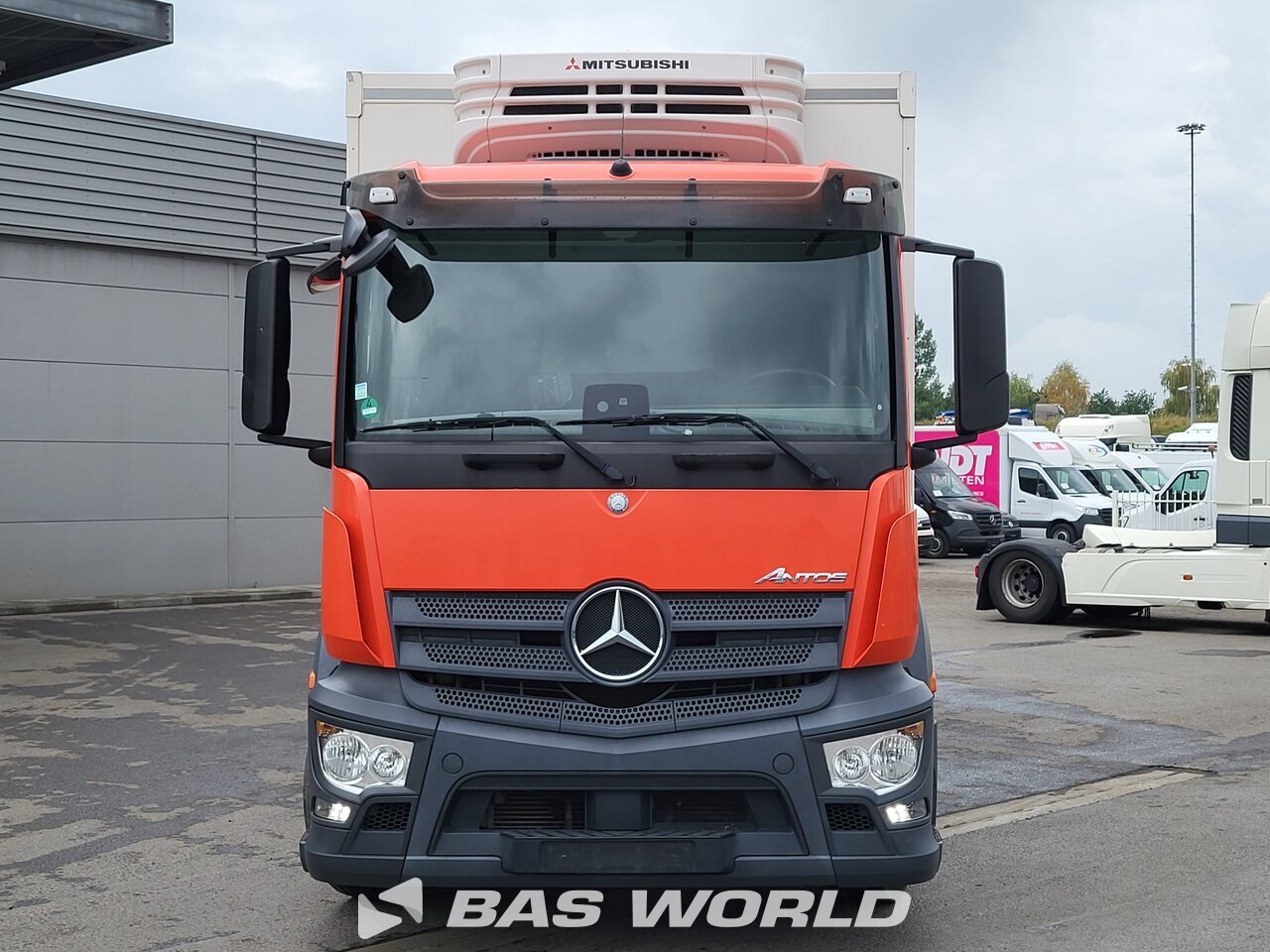 Other : Mercedes Antos 1827 4X2 Küfa Type: SLFVS Camion frigorifique