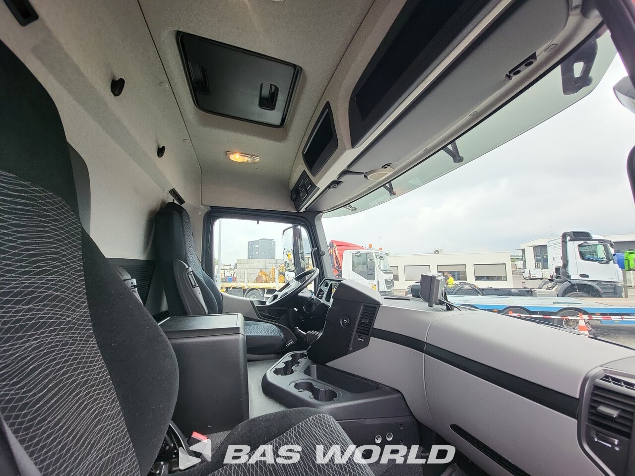 Other : Mercedes Antos 1827 4X2 Küfa Type: SLFVS Camion frigorifique