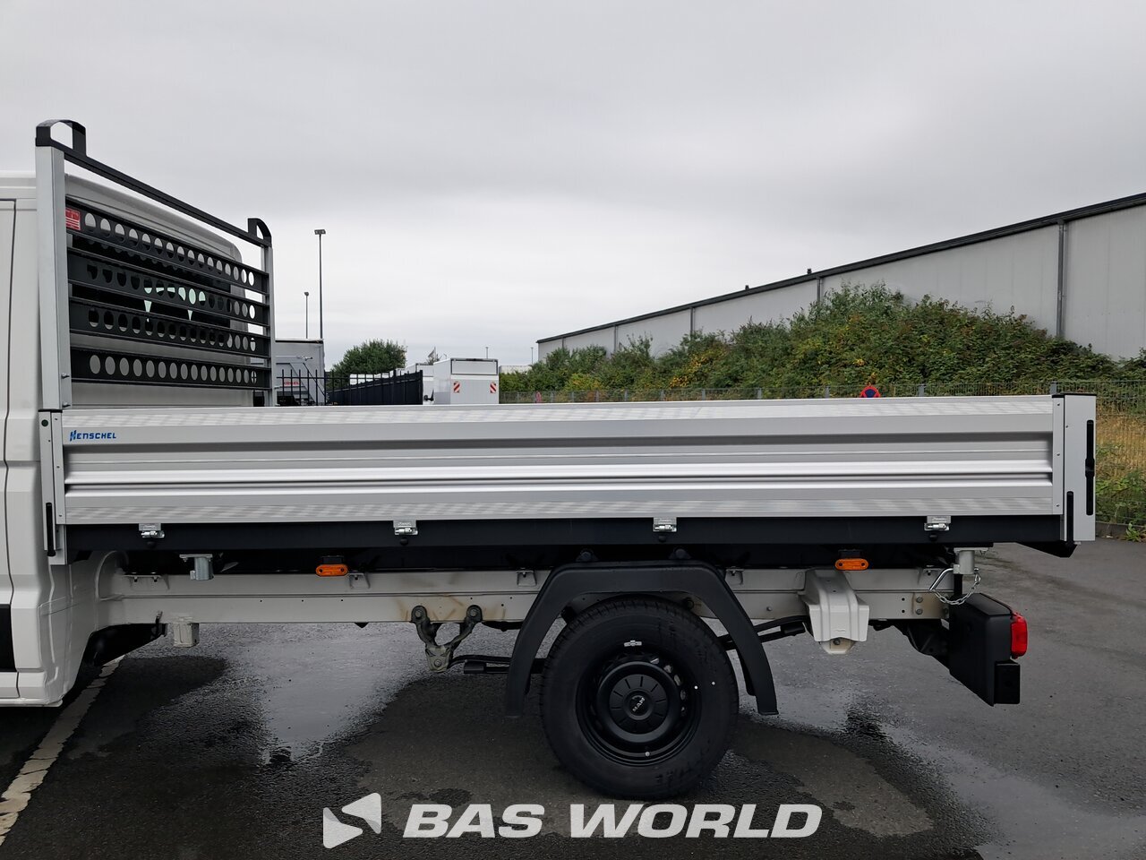 Superstructure : MAN TGE 3.180 Benne