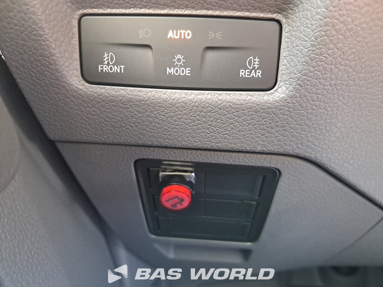 Other : MAN TGE 3.180 Carrosseries