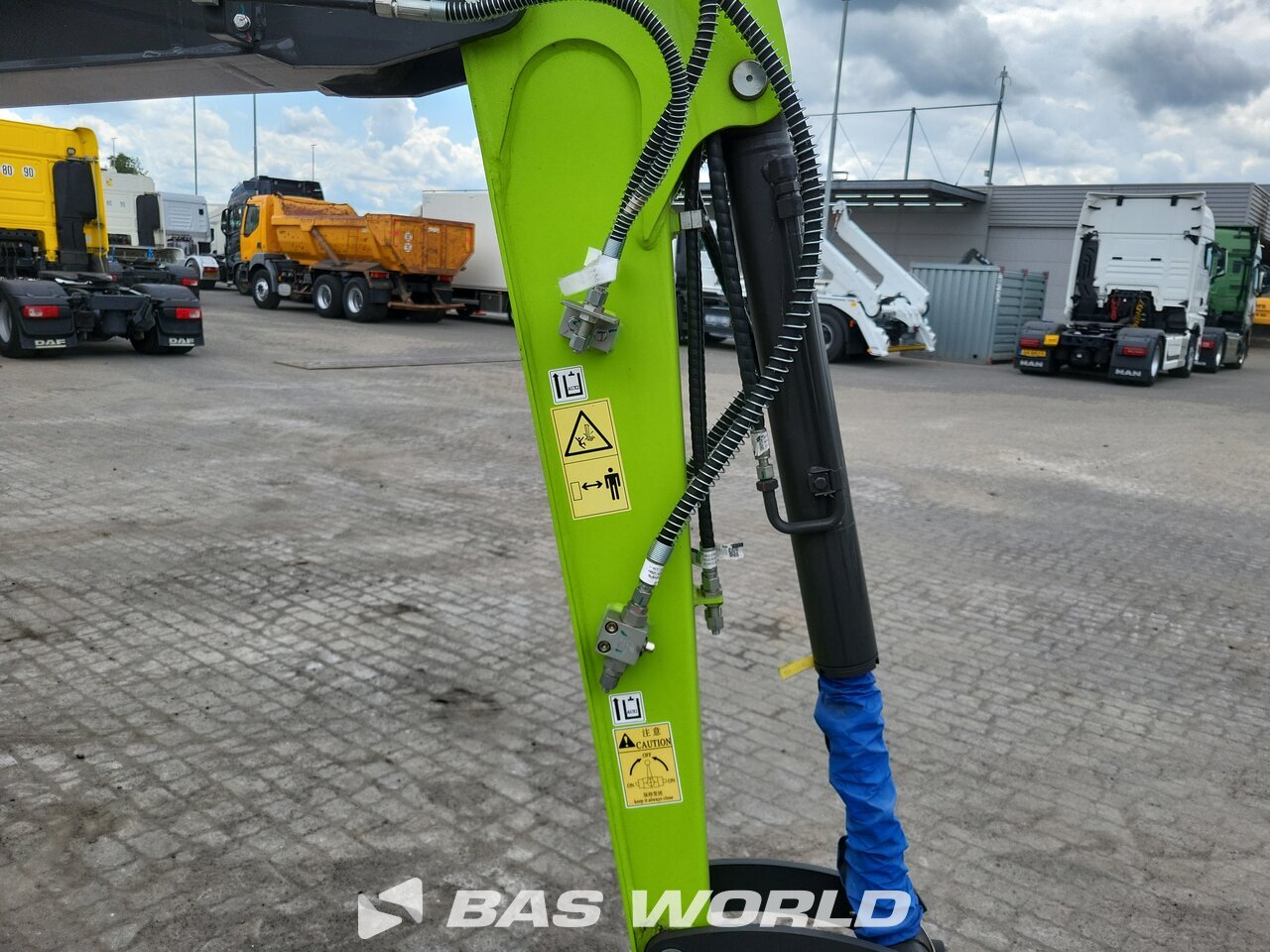 Other : Zoomlion ZE26 GU Mini bager <10t