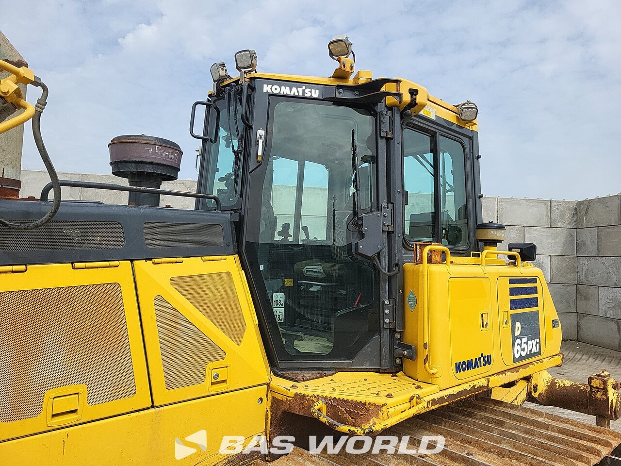 Other : Komatsu D65 PXi -18 Buldožer gusjeničari