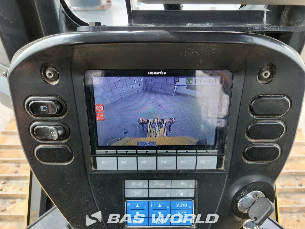 Other : Komatsu D65 PXi -18 Buldožer gusjeničari