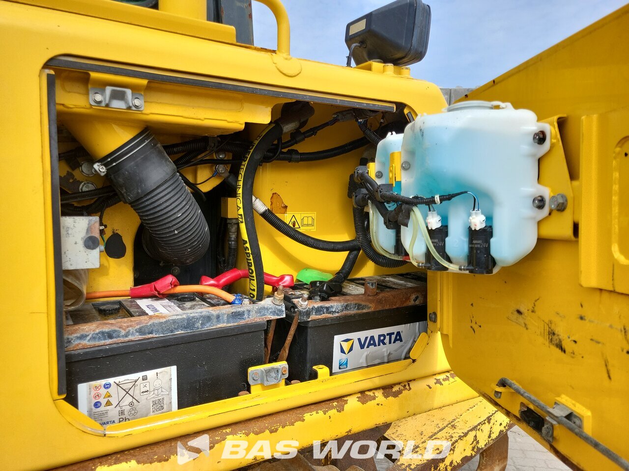 Other : Komatsu D65 PXi -18 Buldožer gusjeničari