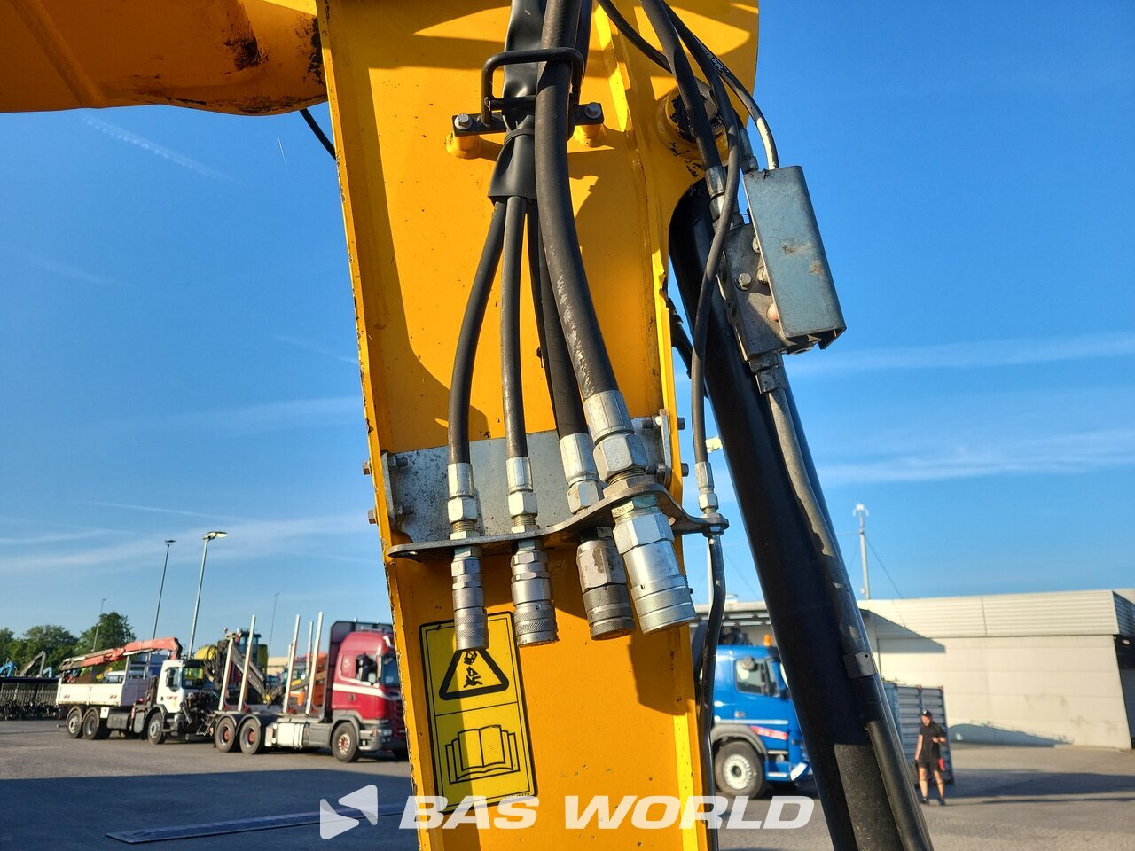 Other : JCB HD110W T4F Pelle sur pneus