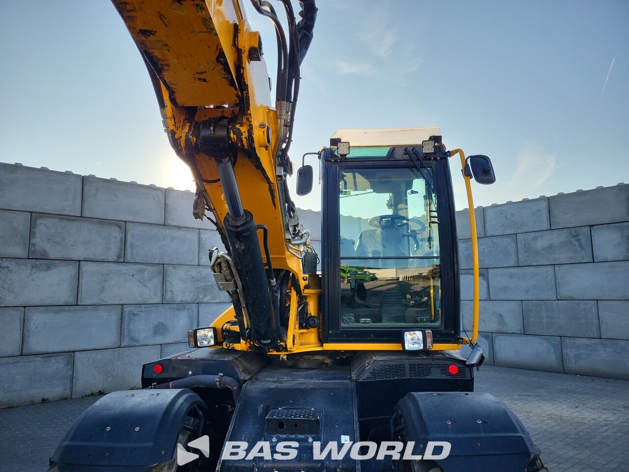 Other : JCB HD110W T4F Pelle sur pneus
