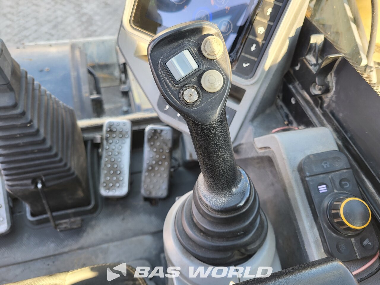 Other : JCB HD110W T4F Pelle sur pneus