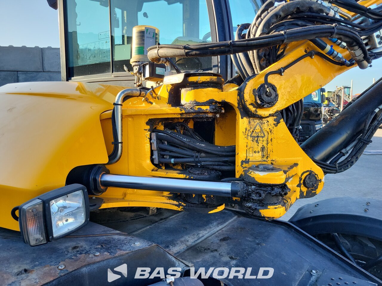 Other : JCB HD110W T4F Pelle sur pneus