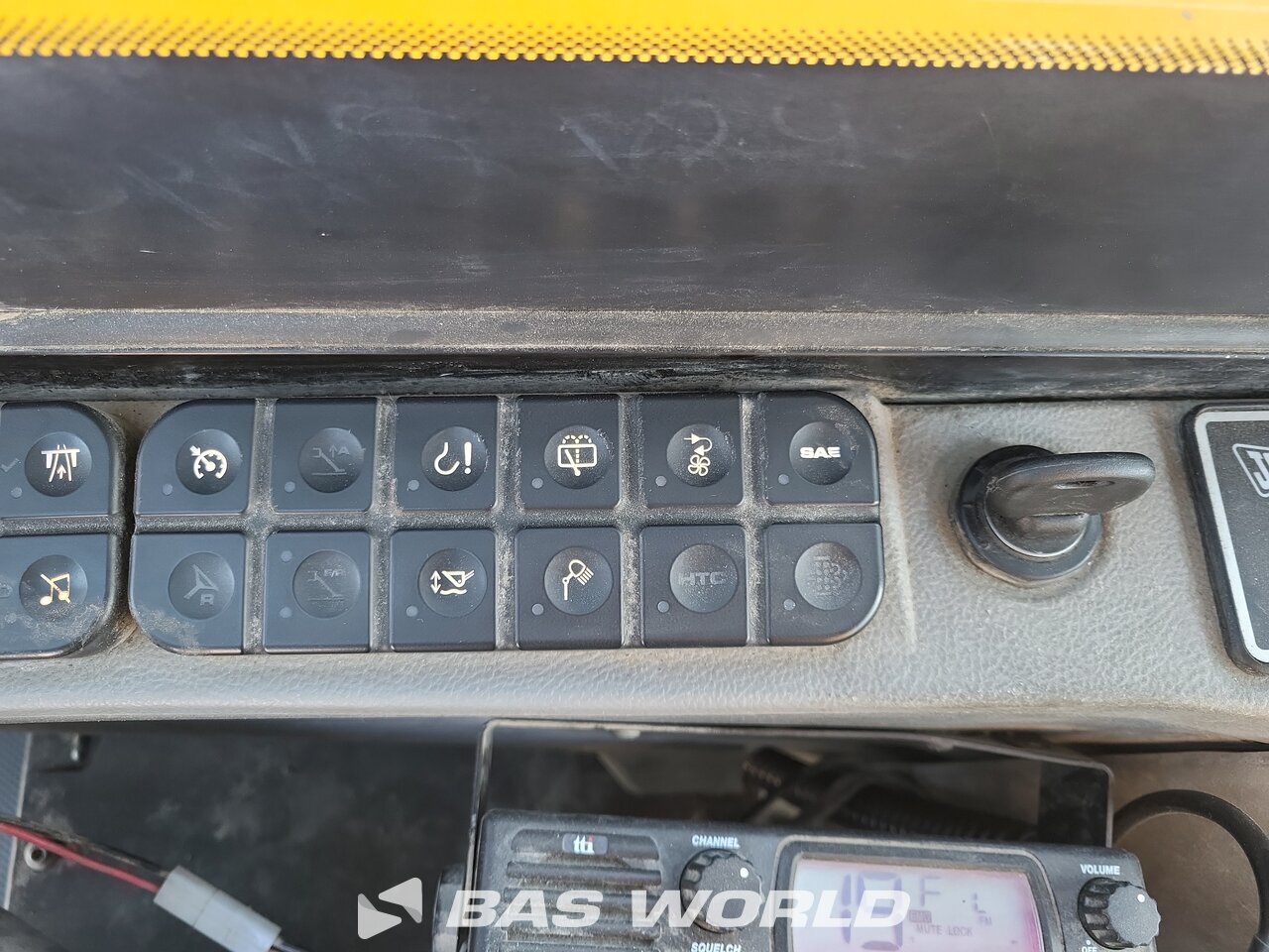 Other : JCB HD110W T4F Pelle sur pneus