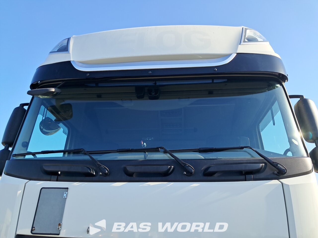 Windshield : DAF XF 480 وحدات الجر