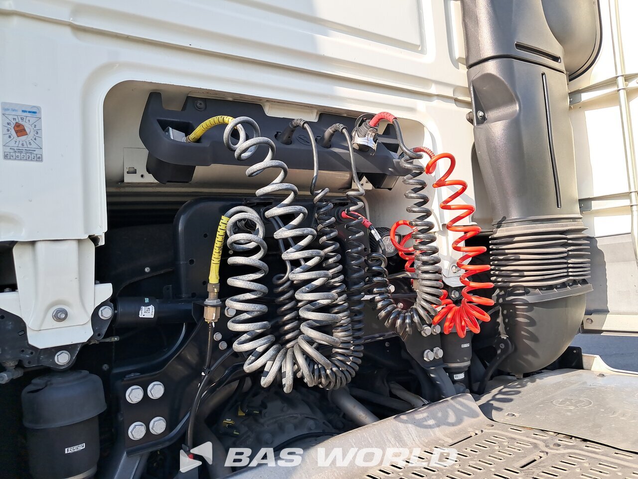 Trailer connections : DAF XF 480 وحدات الجر