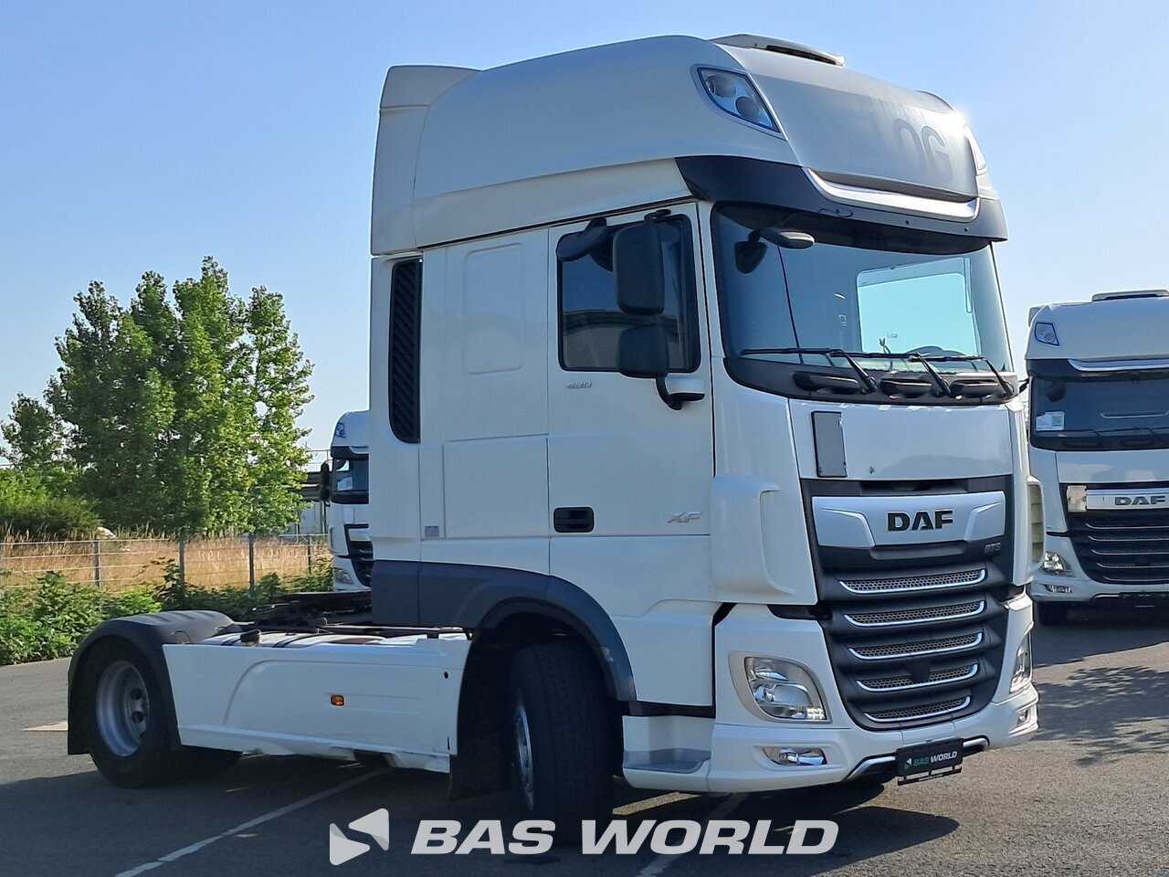 Front right : DAF XF 480 وحدات الجر