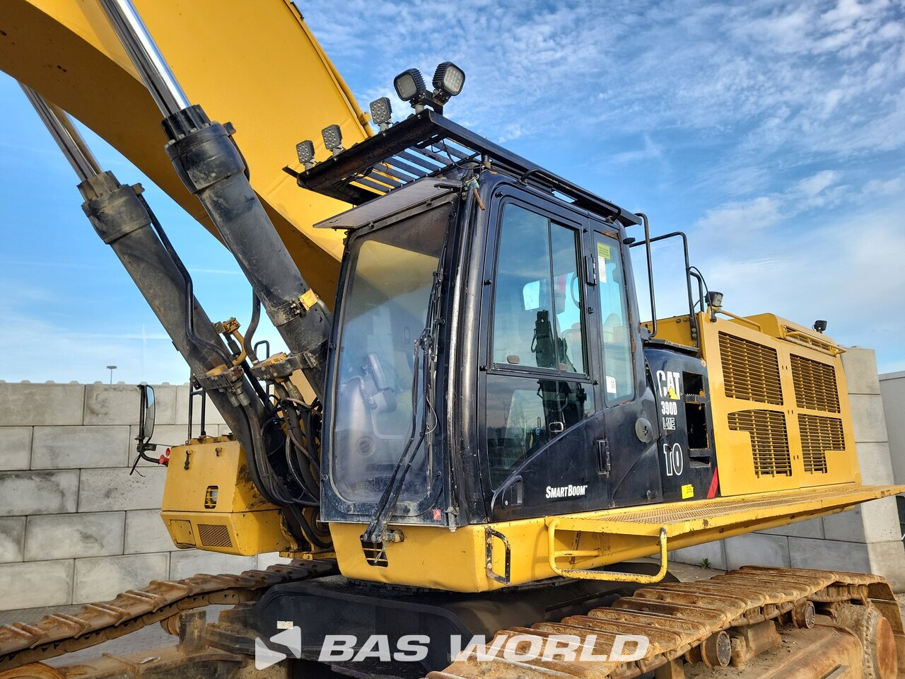 Other : Caterpillar 390 D L حفارة مجنزرة