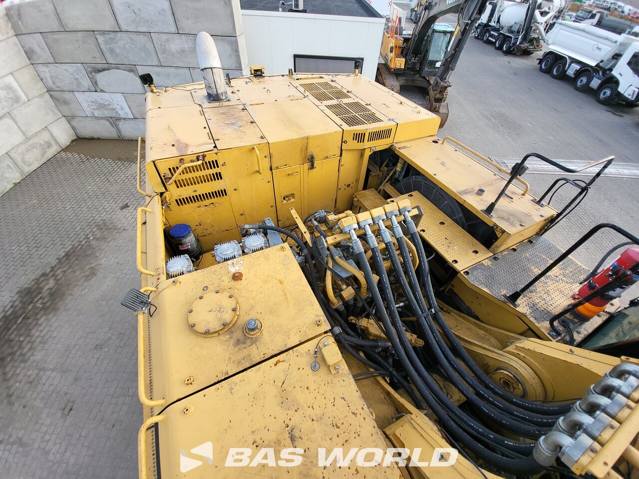 Other : Caterpillar 390 D L حفارة مجنزرة