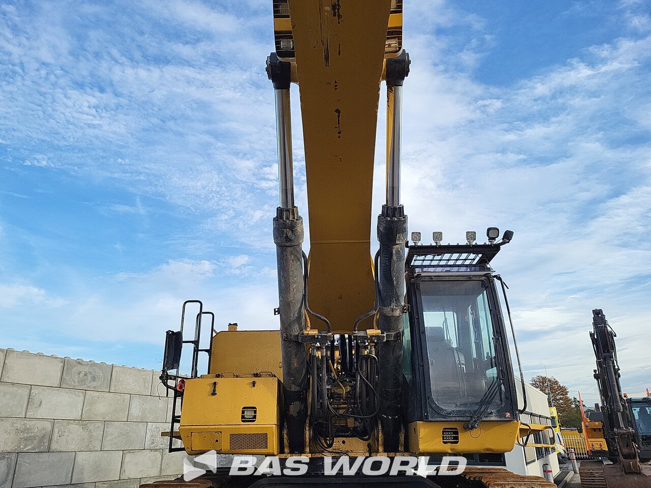 Other : Caterpillar 390 D L حفارة مجنزرة