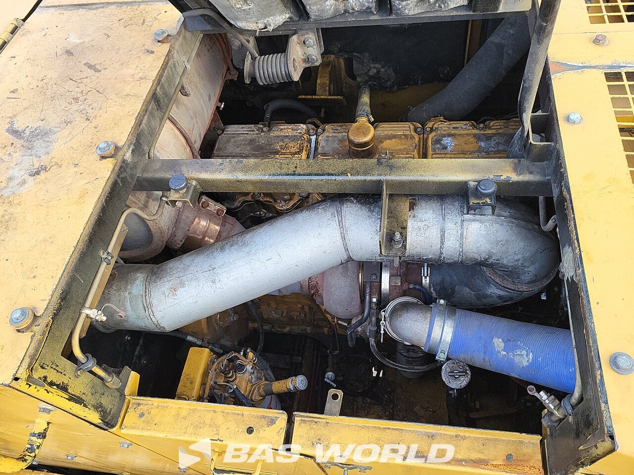Other : Caterpillar 390 D L حفارة مجنزرة