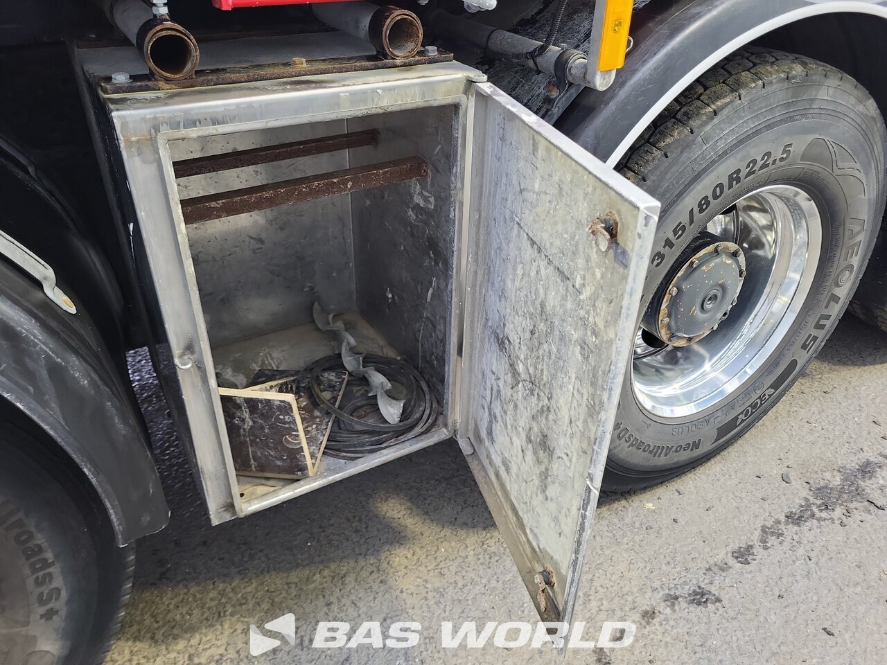 Other : Mercedes Arocs 4951 مضخة أسمنت