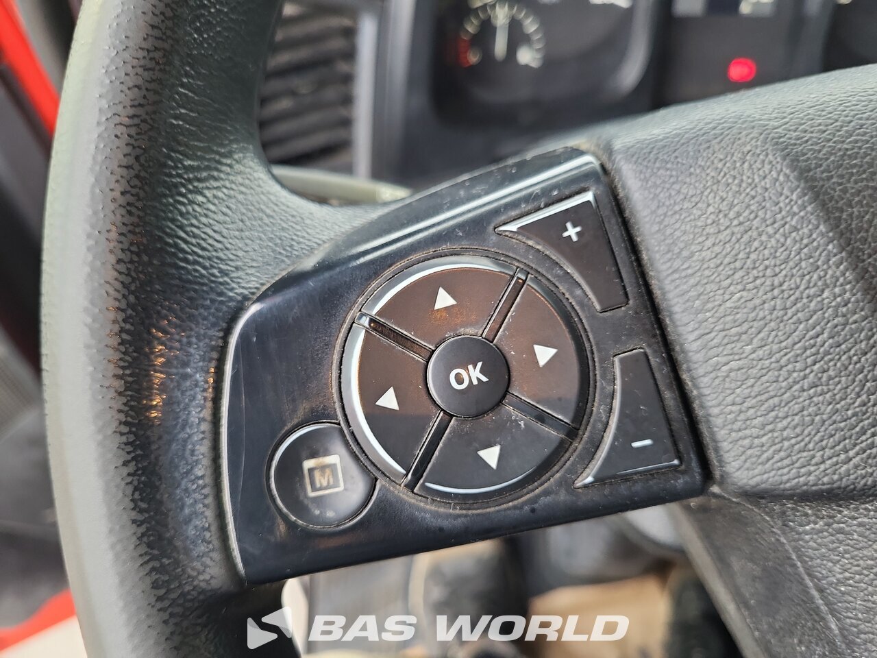 Other : Mercedes Arocs 4951 مضخة أسمنت