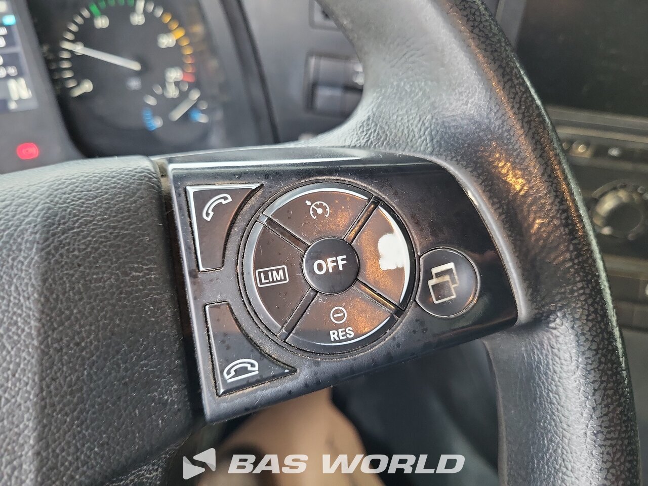 Other : Mercedes Arocs 4951 مضخة أسمنت