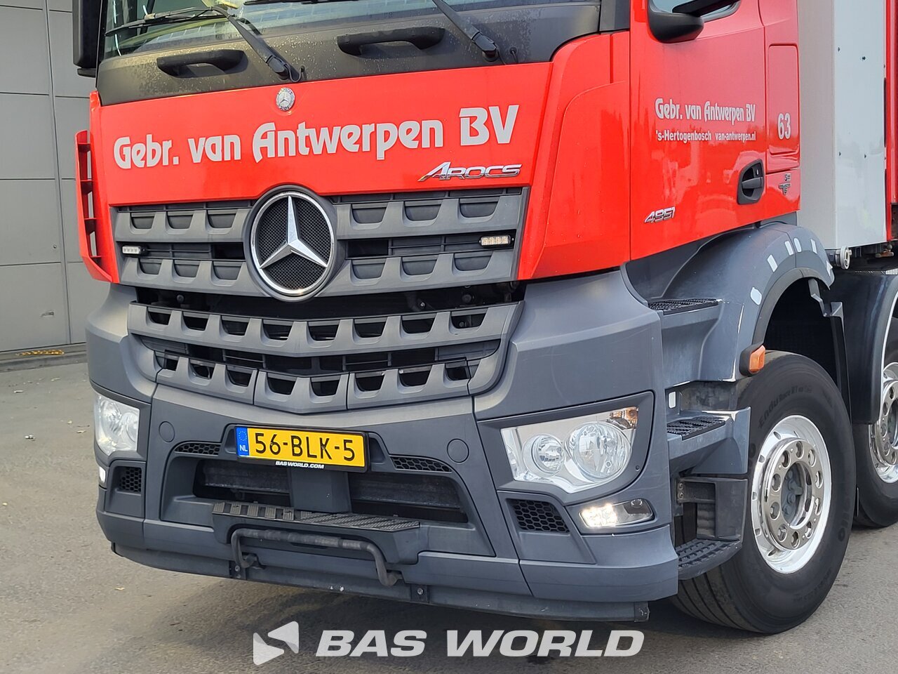 Other : Mercedes Arocs 4951 مضخة أسمنت