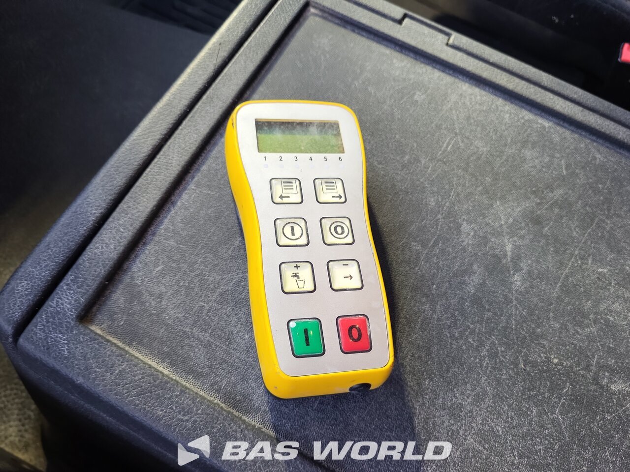 Other : Mercedes Arocs 4951 مضخة أسمنت